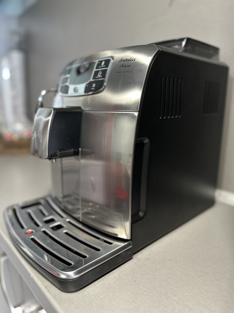 Saeco Intelia Deluxe - Image 4