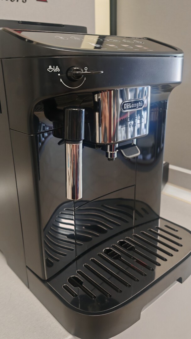 Delonghi Magnifica EVO ECAM290.22 - изчерпана - Image 2